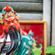 Imagen para el artículo titulado Una anciana china le reza por error a la estatua de un personaje del juego League of Legends